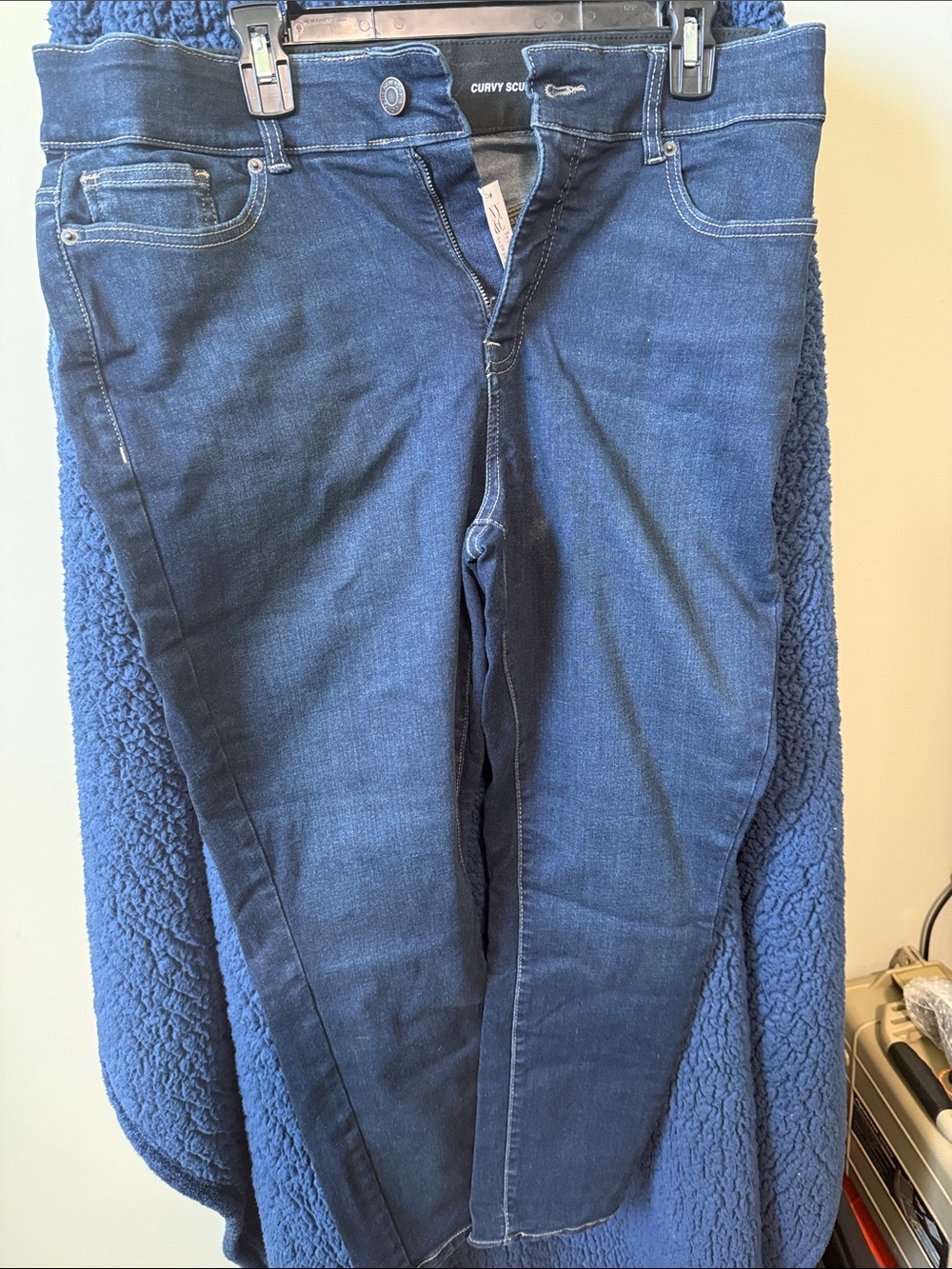 New York & Company Indigo Skinny Jeans (115)
